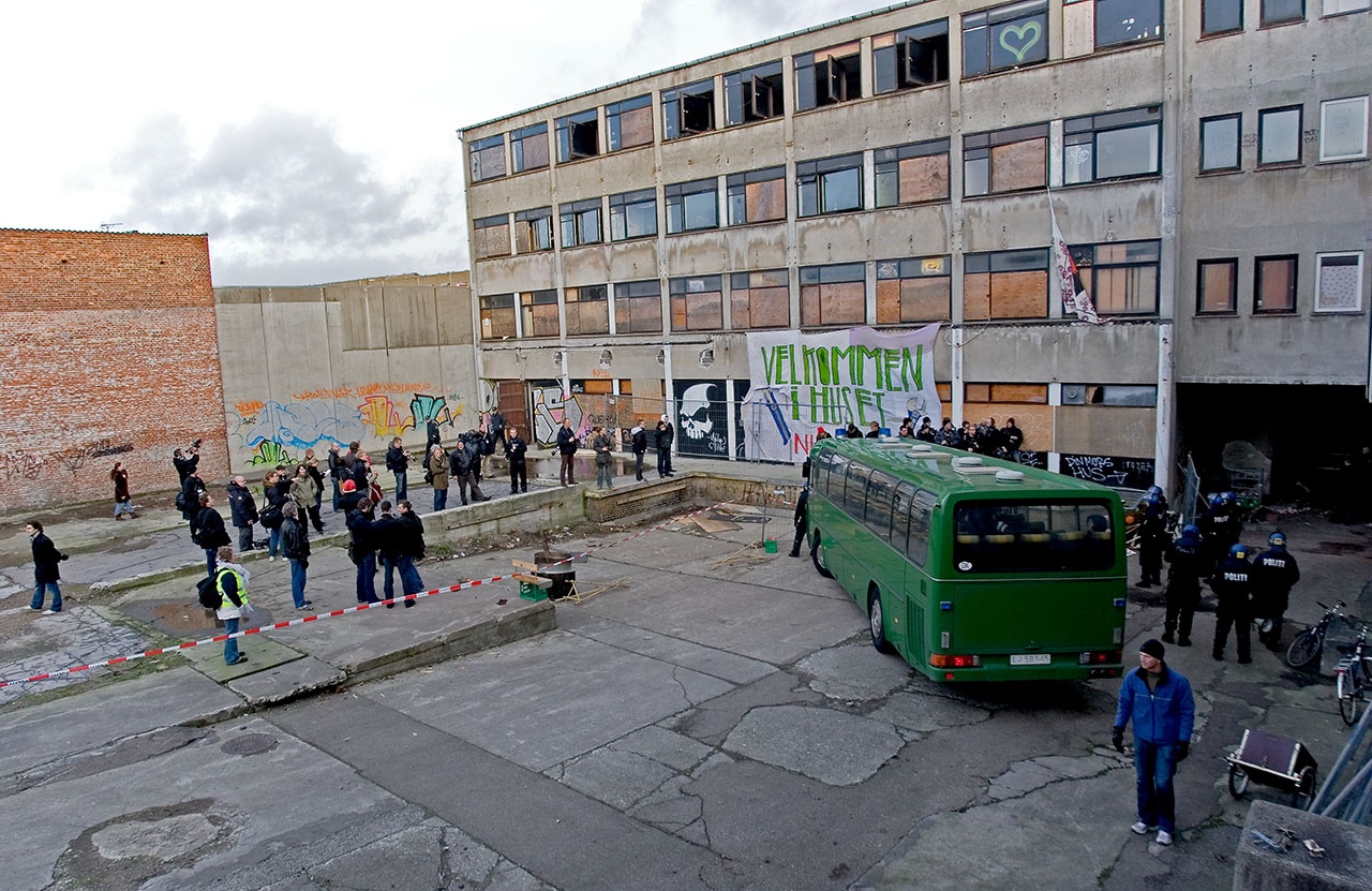 * Image 33